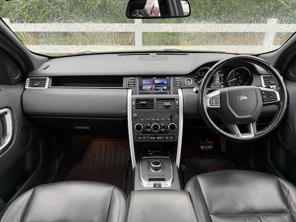 Used Land Rover Discovery Sport 2018 for sale - 76327017: Photo 2