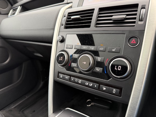Used Land Rover Discovery Sport 2018 for sale - 76327017: Photo 31