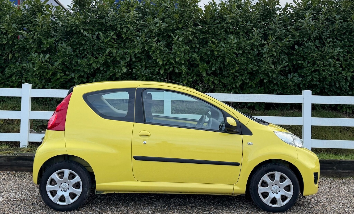 Used Peugeot 107 2011 for sale - 77320308: Photo 11