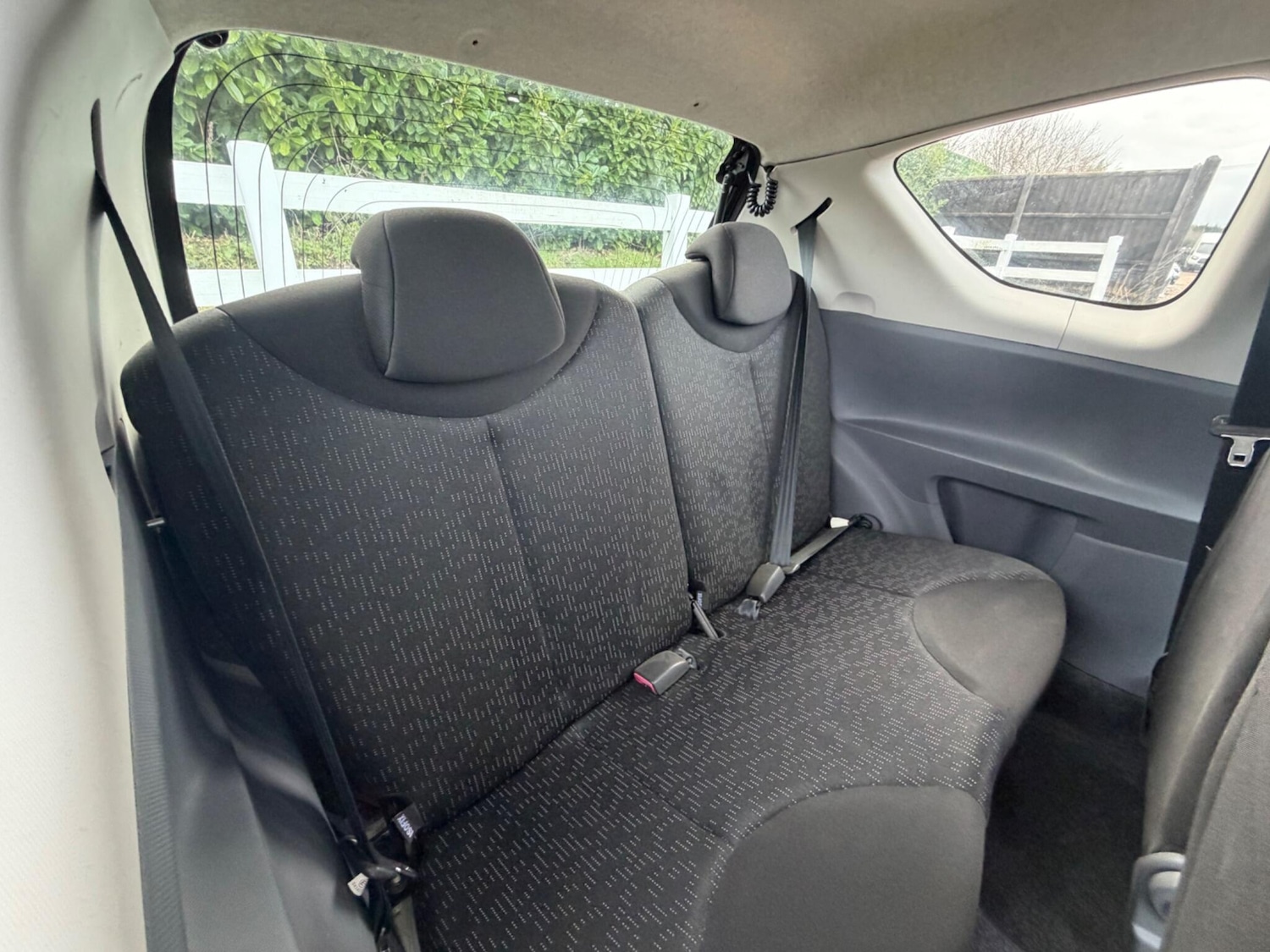 Used Peugeot 107 2011 for sale - 77320308: Photo 17