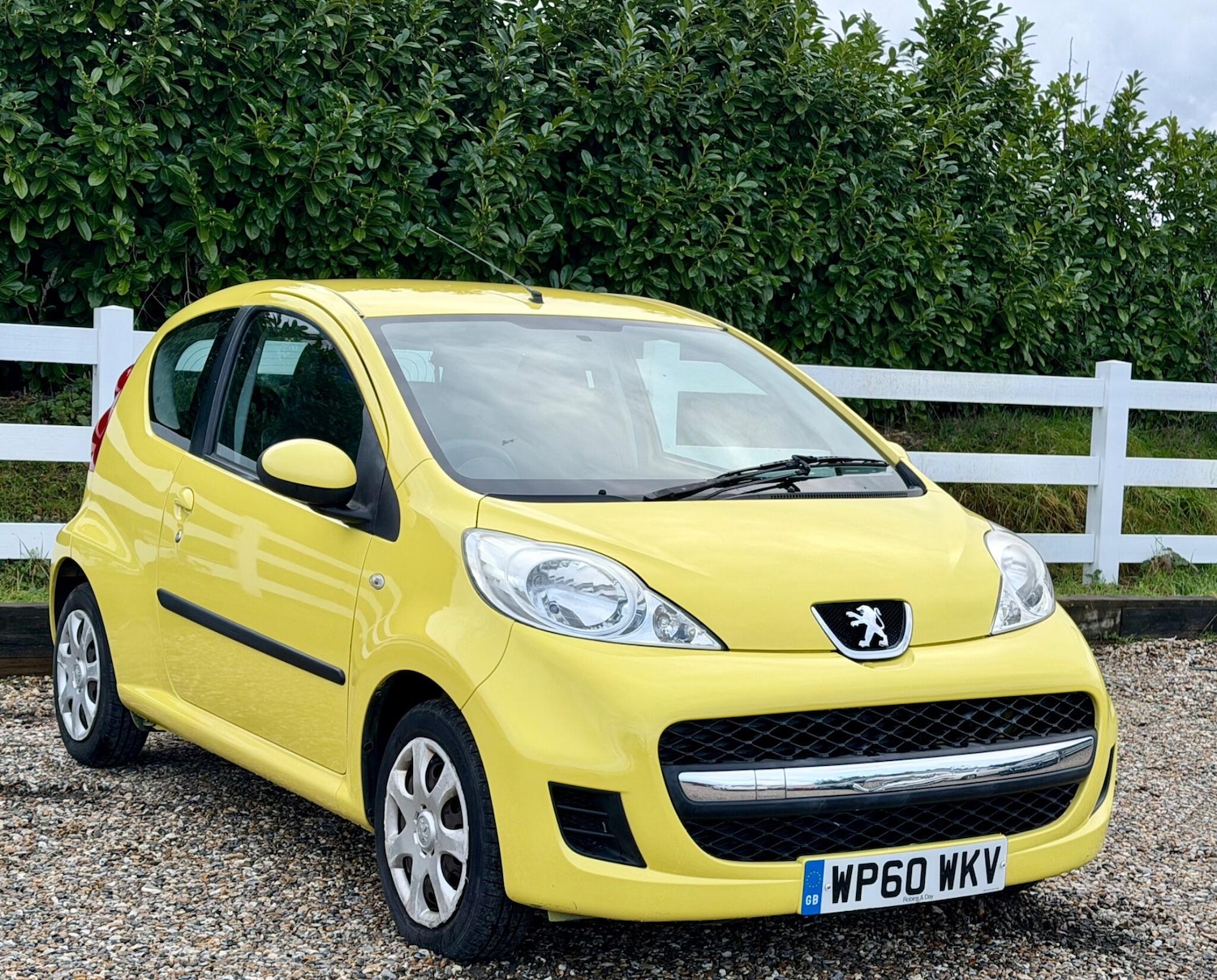 Used Peugeot 107 2011 for sale - 77320308: Photo 2