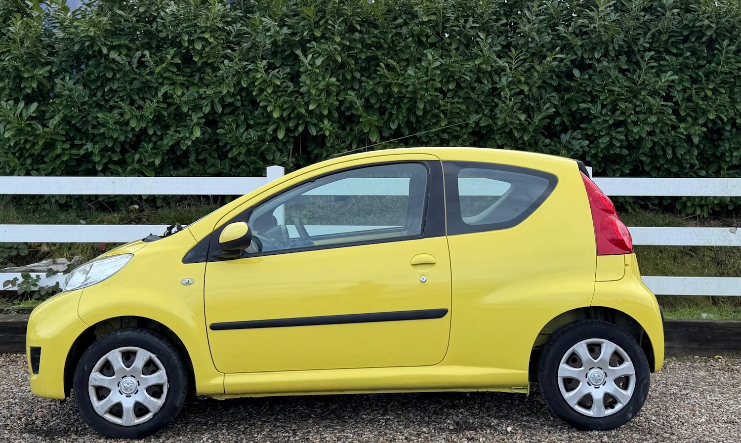 Used Peugeot 107 2011 for sale - 77320308: Photo 9