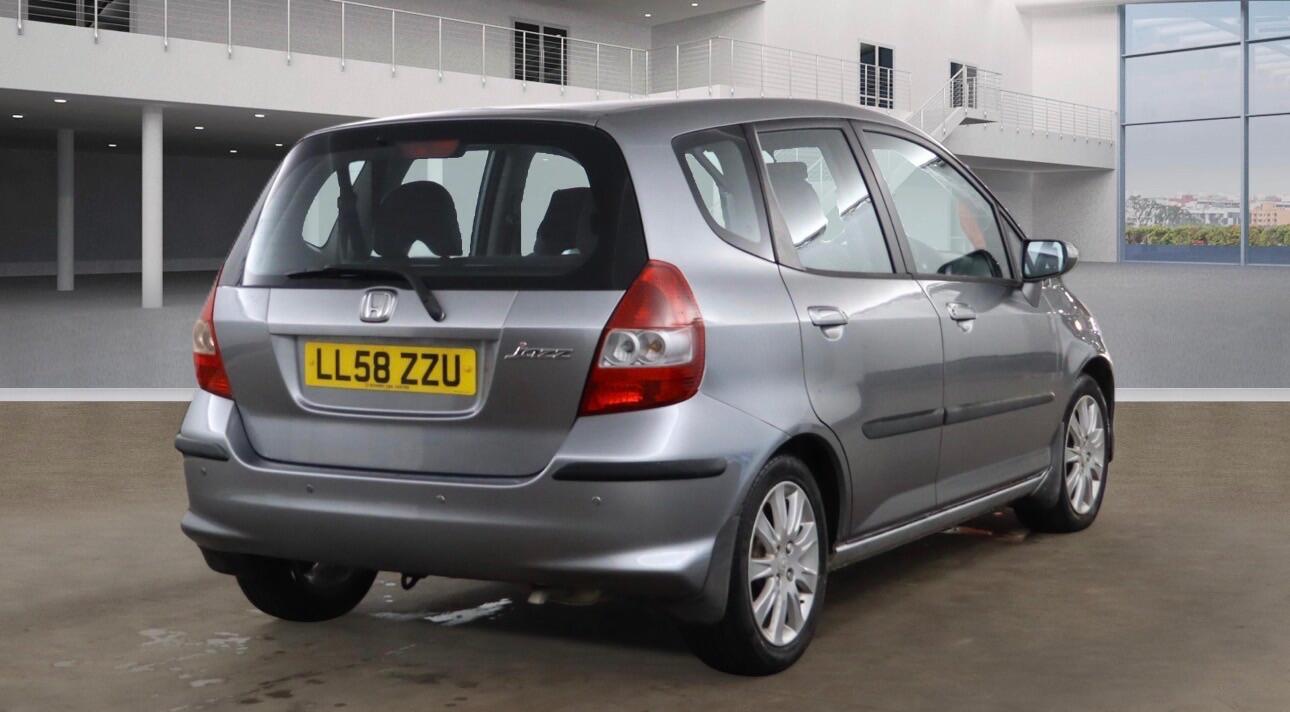 Used Honda Jazz 2009 for sale - 77738291: Photo 4