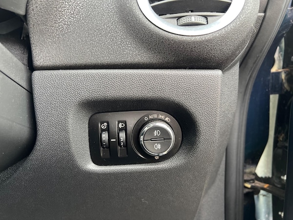 Used Vauxhall Corsa 2014 for sale - 76189907: Photo 17