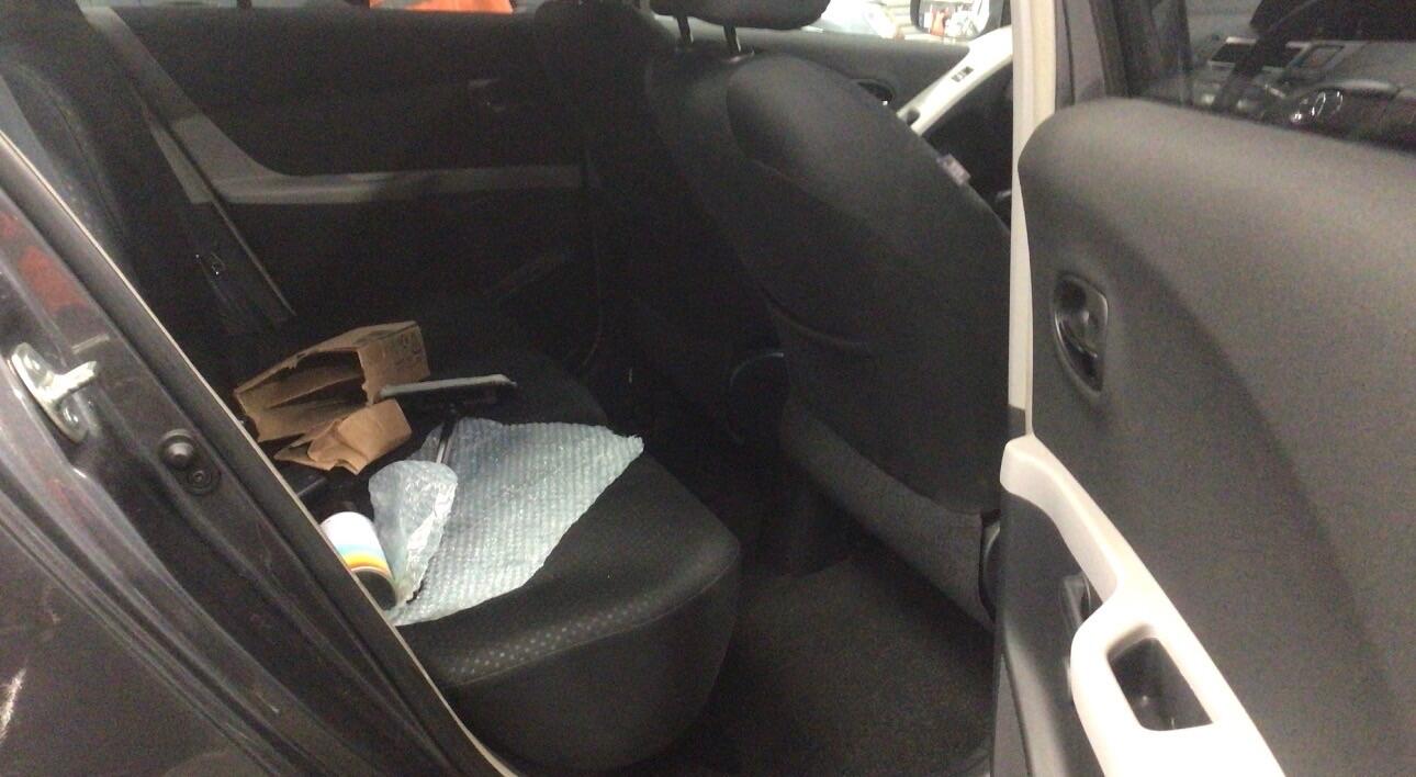 Used Toyota Yaris 2010 for sale - 77320313: Photo 8