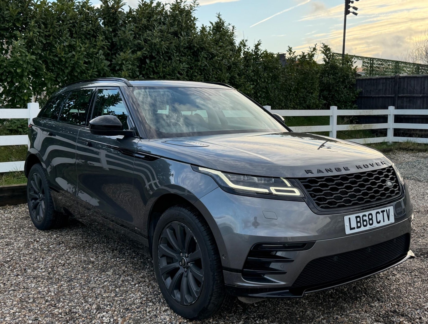 Used Land Rover Range Rover Velar for sale - 78057611: Photo 4