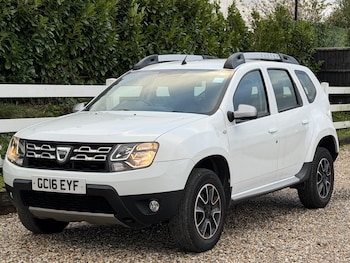 Used Dacia Duster 2016 for sale - 76646138: Photo
