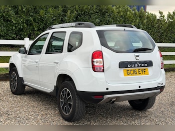 Used Dacia Duster 2016 for sale - 76646138: Photo