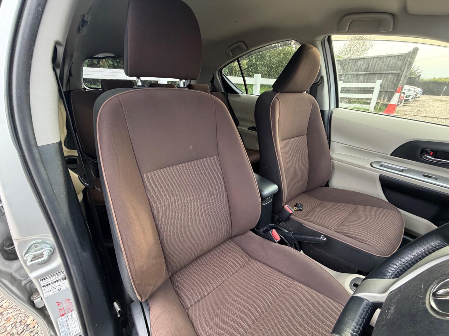 Used Toyota Aqua for sale - 78214577: Photo 18