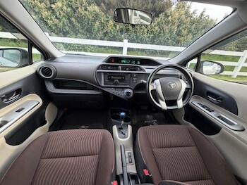 Used Toyota Aqua 2012 for sale - 78214577: Photo