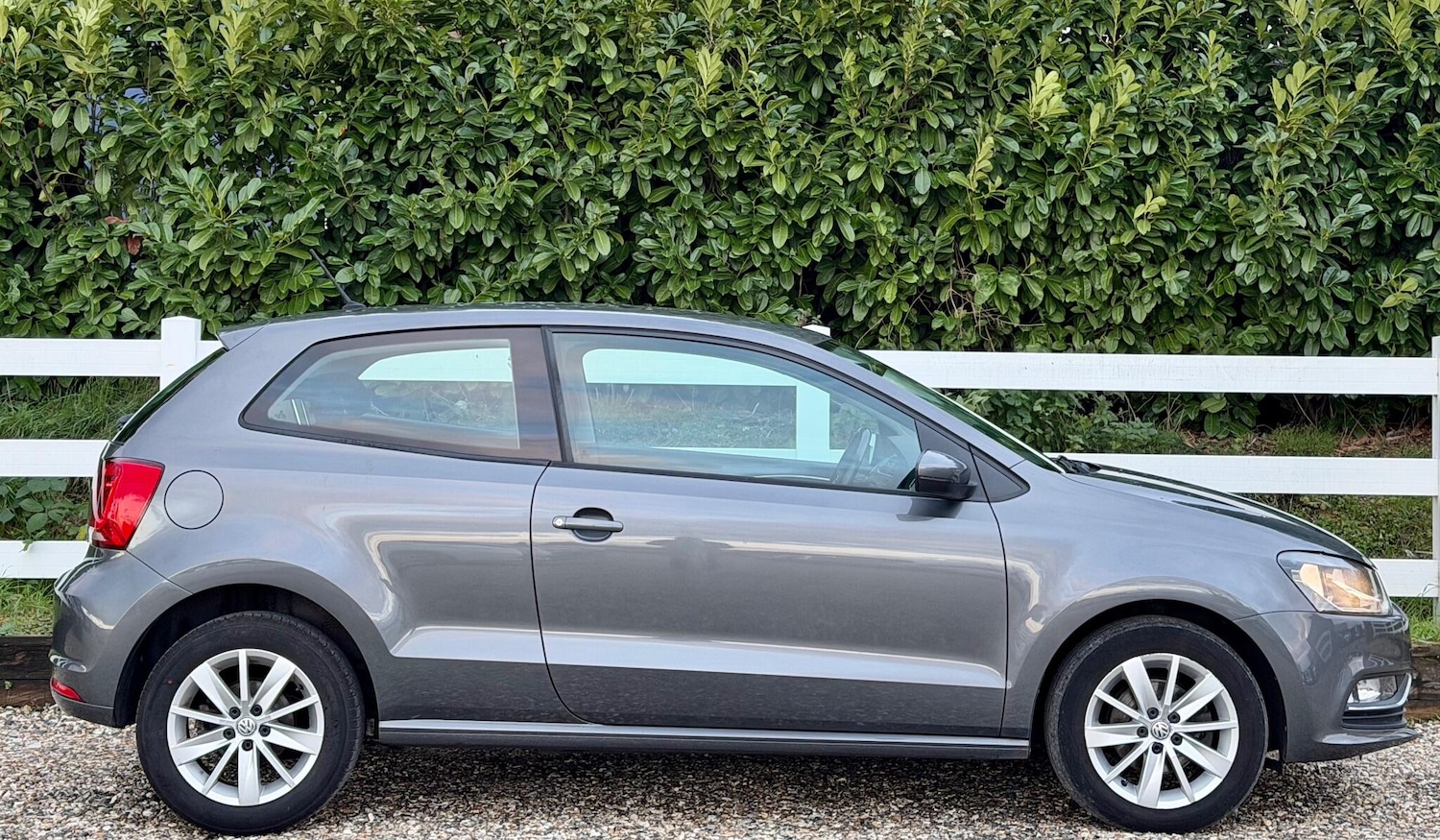 Used Volkswagen Polo 2015 for sale - 76645273: Photo 11