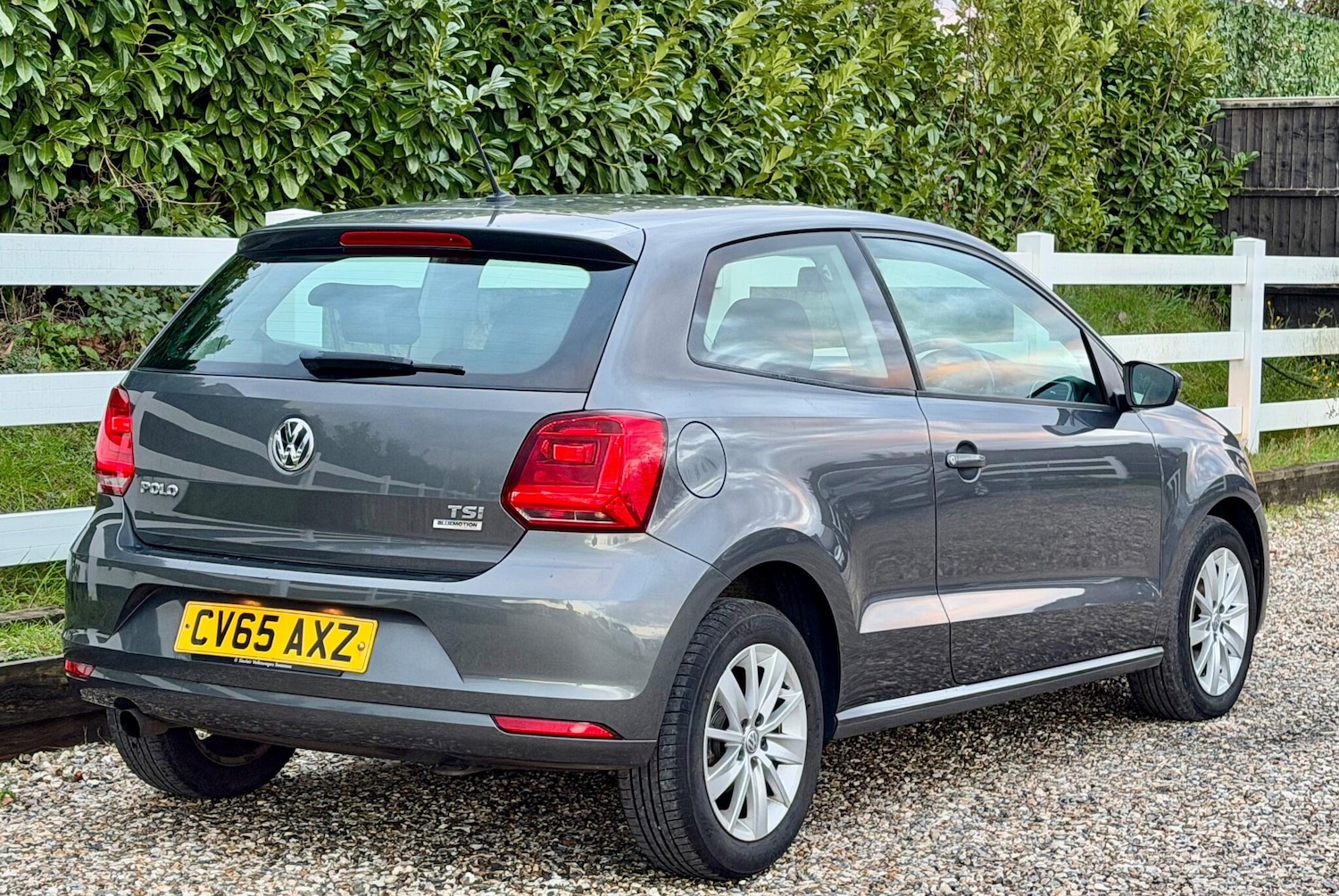 Used Volkswagen Polo 2015 for sale - 76645273: Photo 13