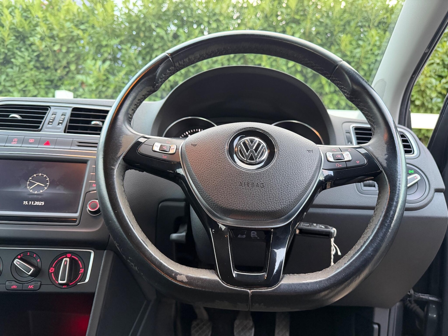 Used Volkswagen Polo 2015 for sale - 76645273: Photo 27