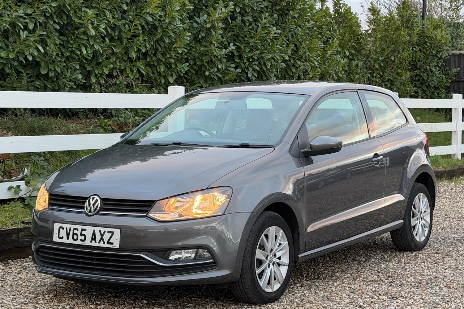 Used Volkswagen Polo 2015 for sale - 76645273: Photo 3