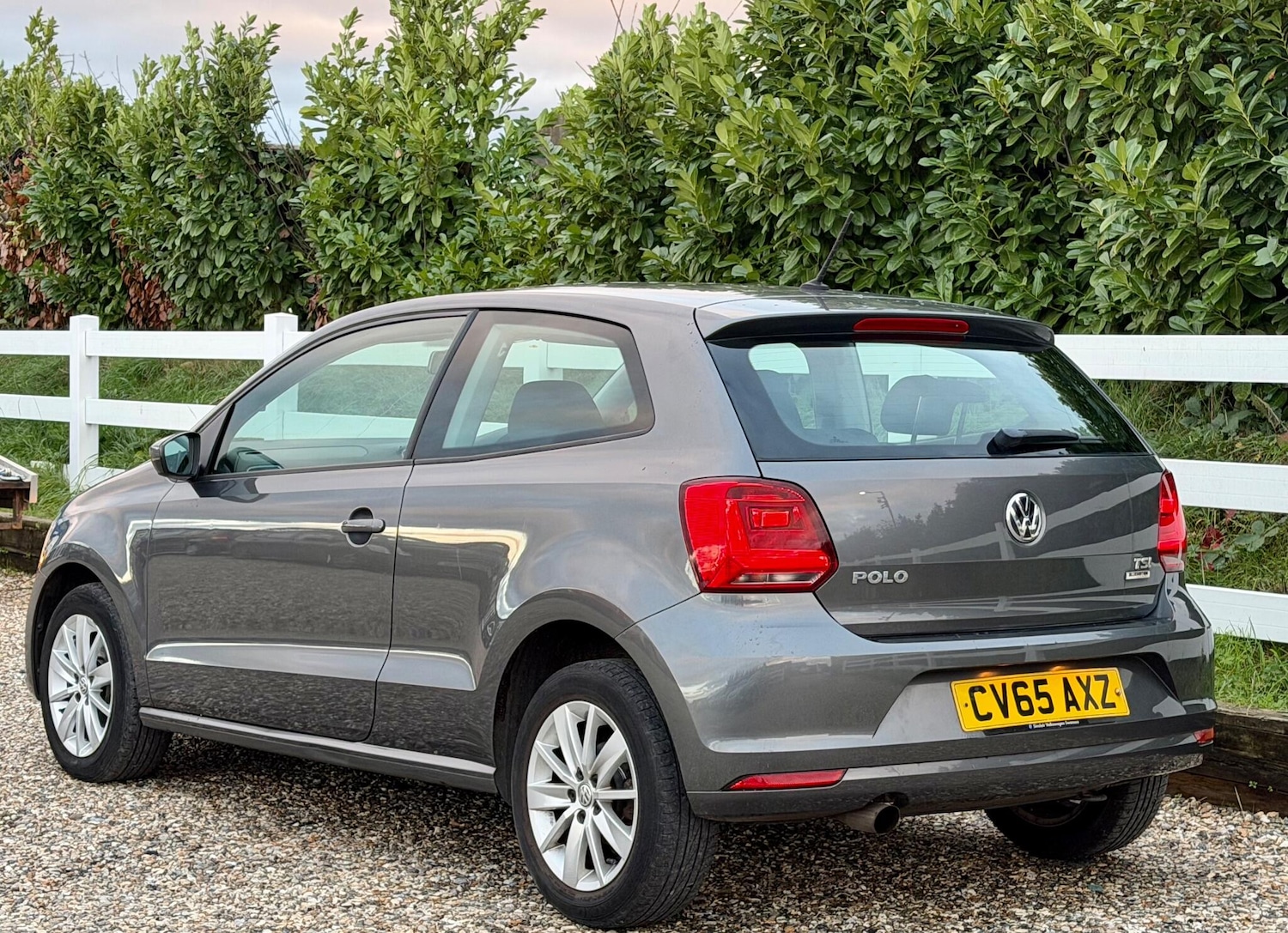 Used Volkswagen Polo 2015 for sale - 76645273: Photo 8