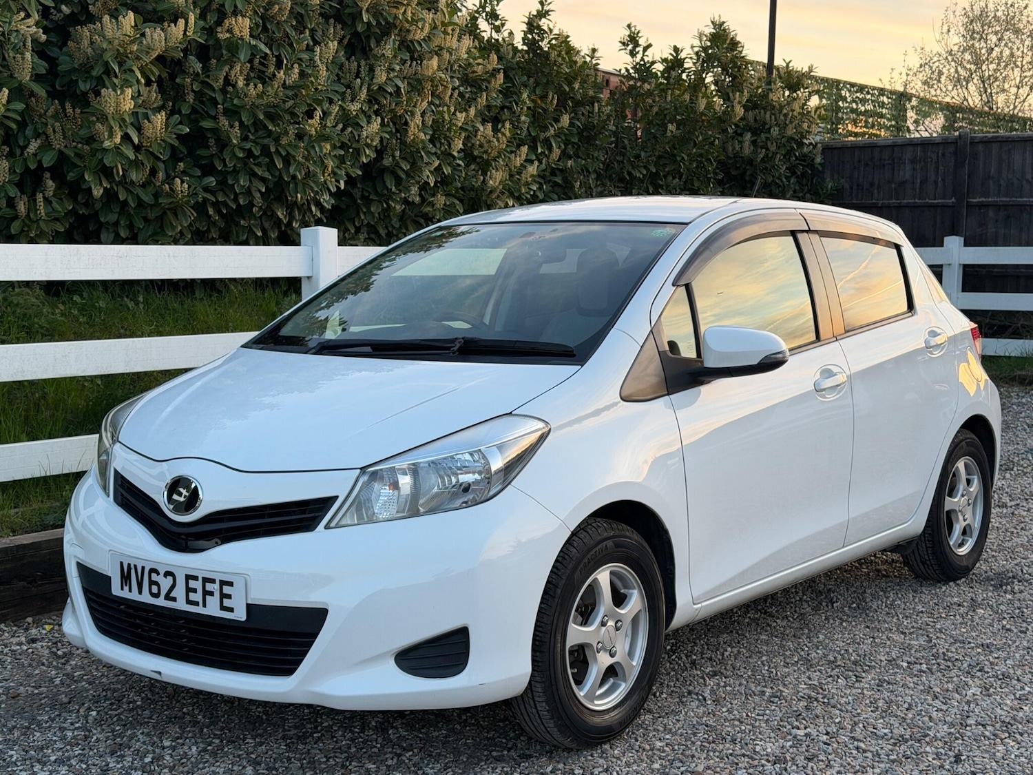 Used Toyota Yaris for sale - 78157147: Photo 2