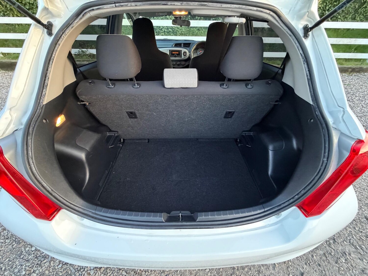 Used Toyota Yaris for sale - 78157147: Photo 24