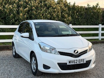 Used Toyota Yaris 2012 for sale - 78157147: Photo