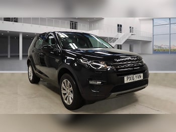 Used Land Rover Discovery Sport 2016 for sale - 77202706: Photo