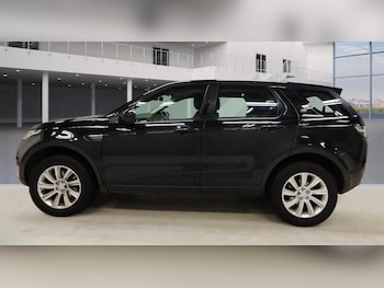 Used Land Rover Discovery Sport 2016 for sale - 77202706: Photo