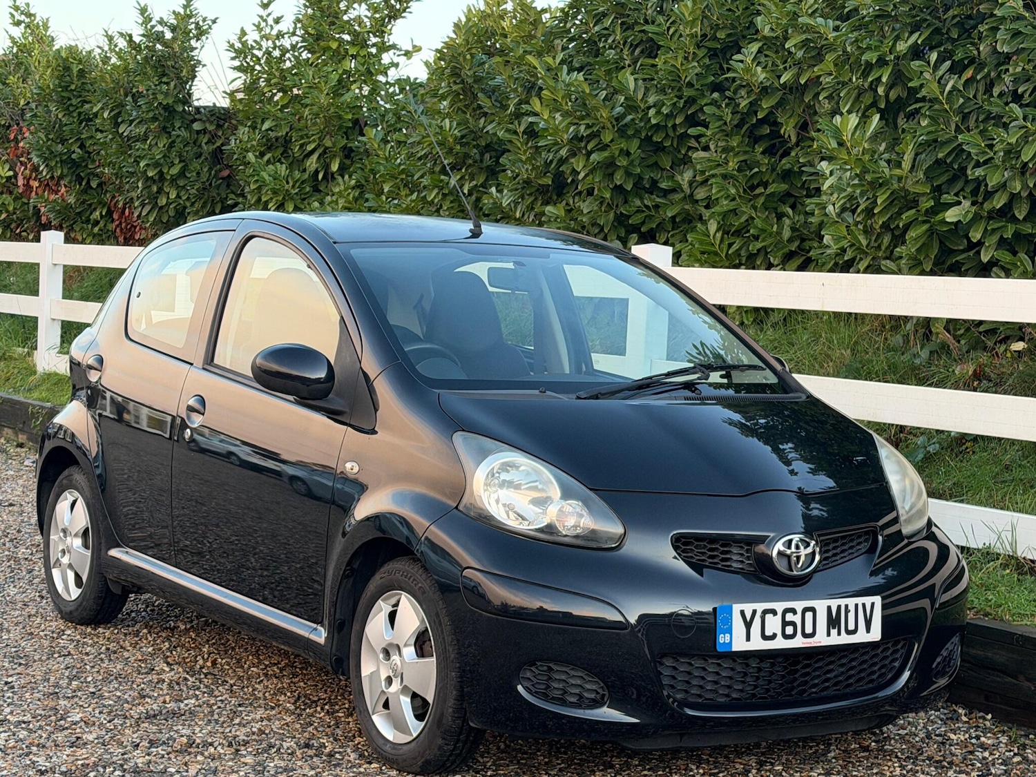 Used Toyota AYGO 2010 for sale - 76823992: Photo 3