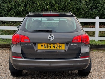 Used Vauxhall Astra 2015 for sale - 76326444: Photo