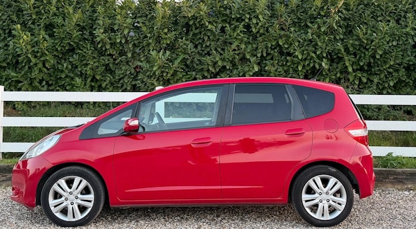 Used Honda Jazz 2011 for sale - 76260376: Photo 17