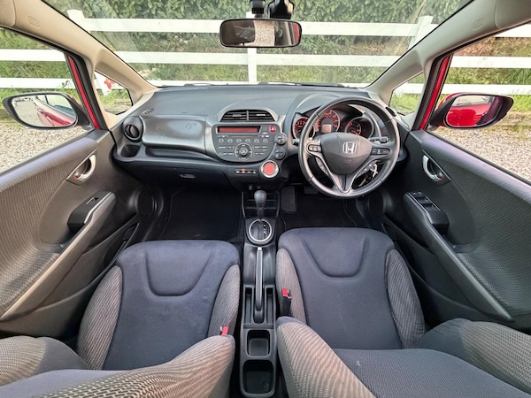 Used Honda Jazz 2011 for sale - 76260376: Photo 2
