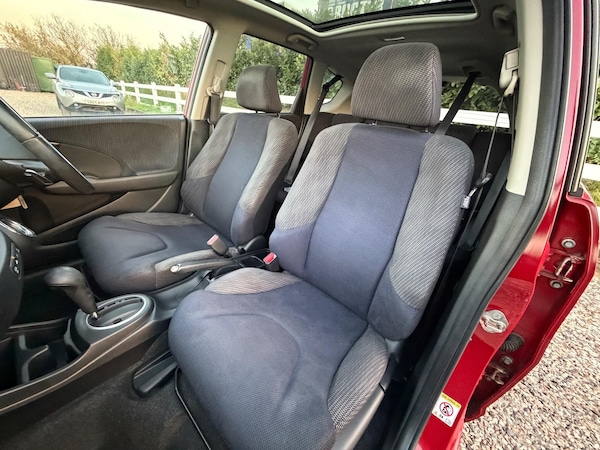 Used Honda Jazz 2011 for sale - 76260376: Photo 7