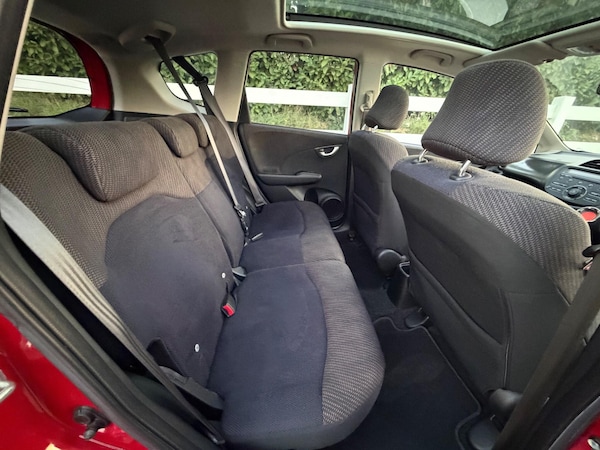 Used Honda Jazz 2011 for sale - 76260376: Photo 8