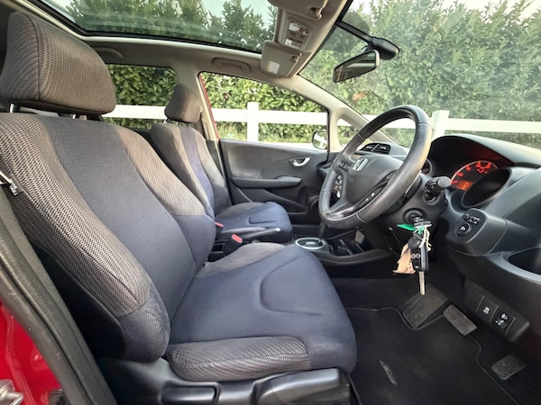 Used Honda Jazz 2011 for sale - 76260376: Photo 9