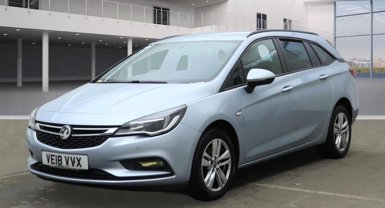 Used Vauxhall Astra 2018 for sale - 77163340: Photo 2