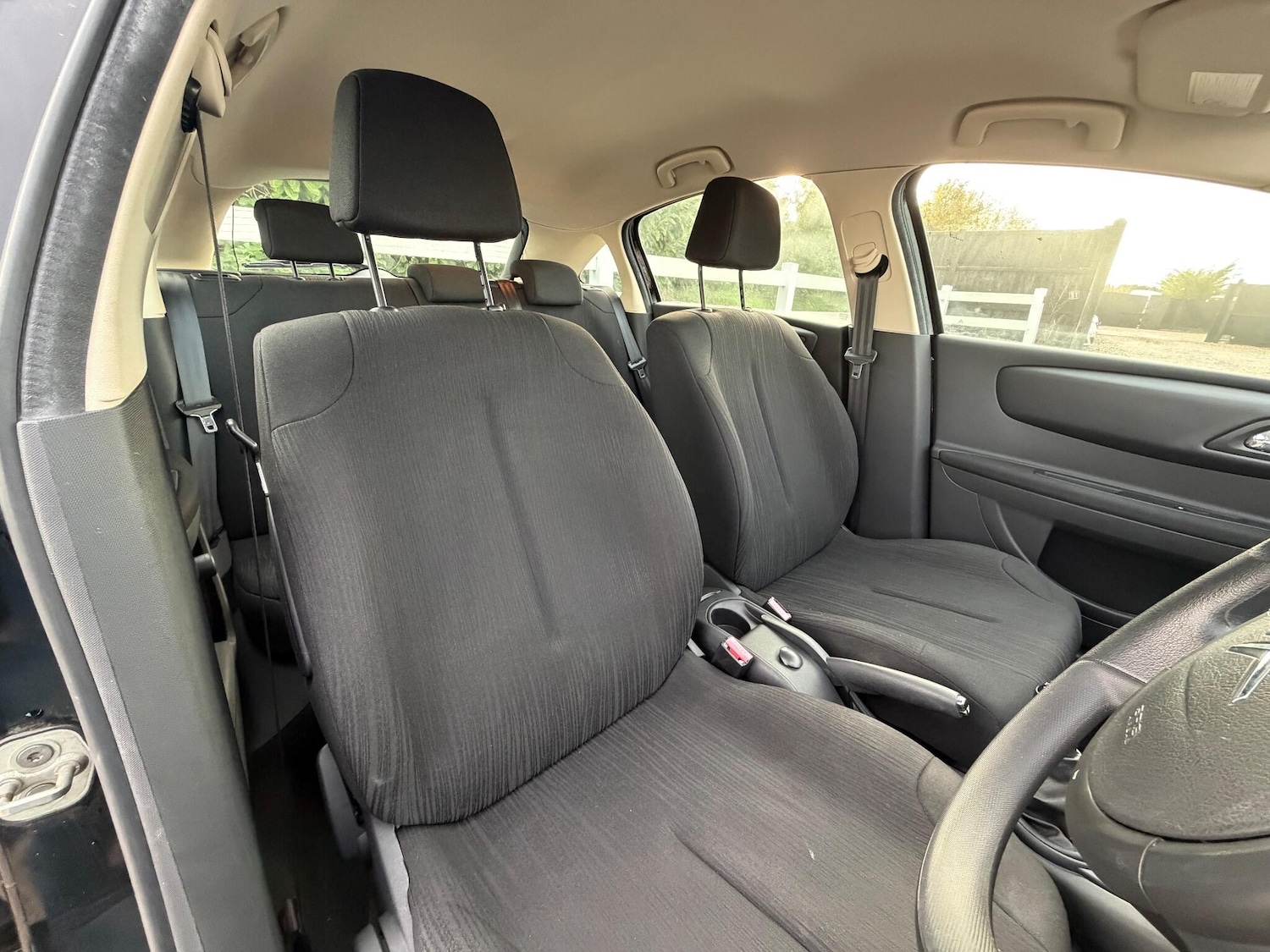 Used Citroen C4 2010 for sale - 76824612: Photo 17