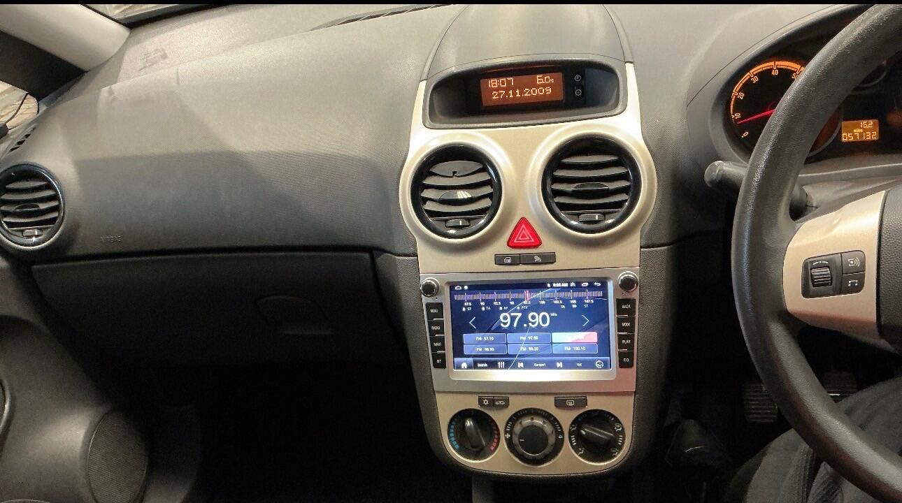 Used Vauxhall Corsa 2010 for sale - 77081413: Photo 9