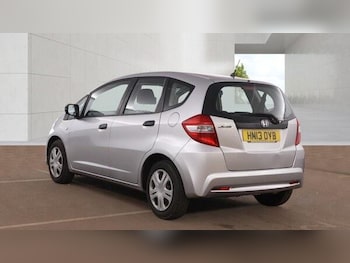 Used Honda Jazz 2013 for sale - 79116855: Photo