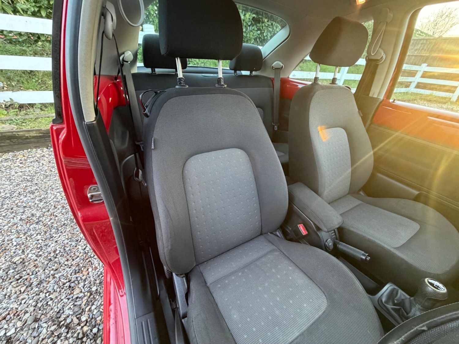 Used Volkswagen Beetle 2010 for sale - 77839259: Photo 27