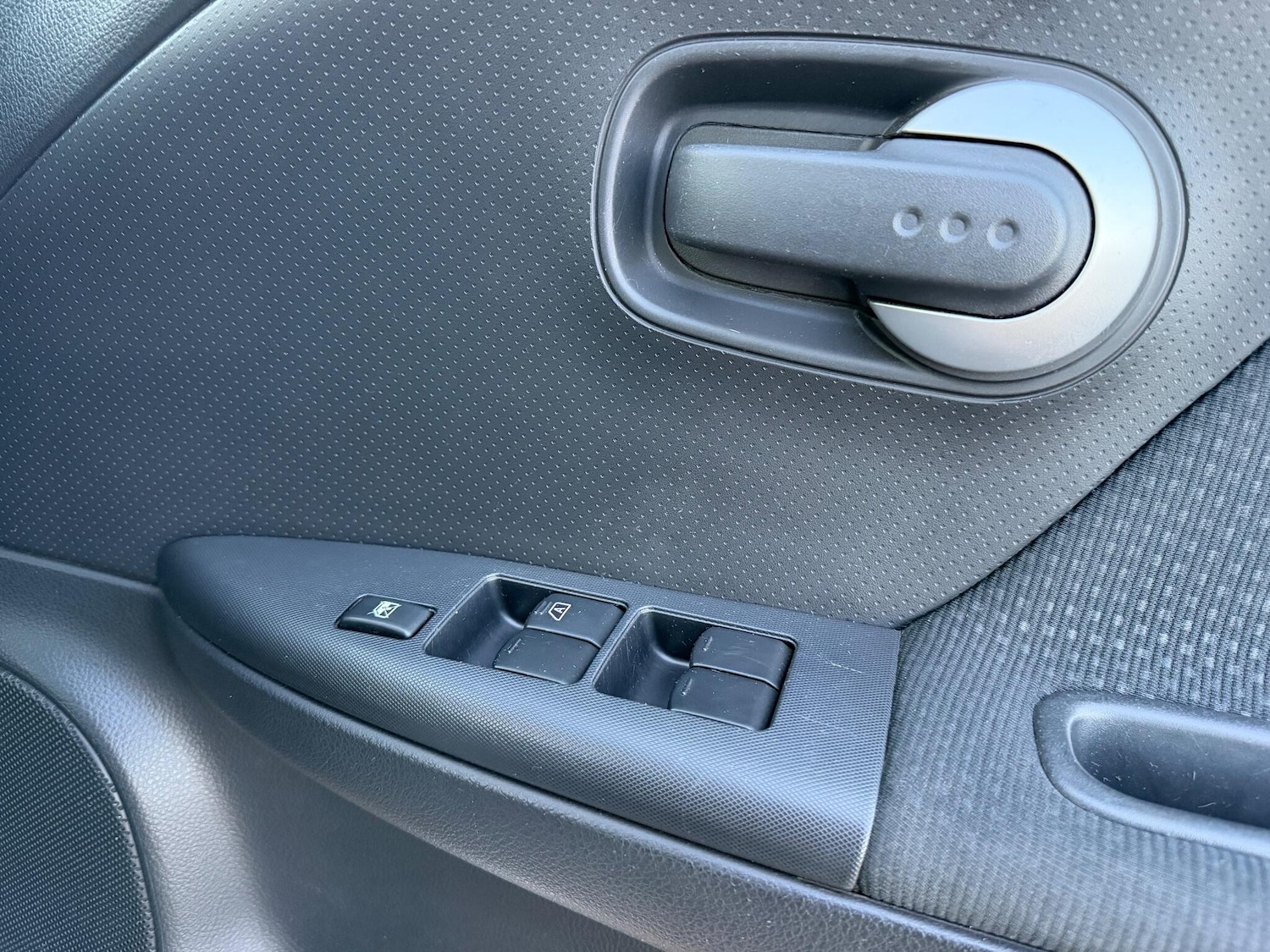 Used Nissan Note 2012 for sale - 76997659: Photo 25