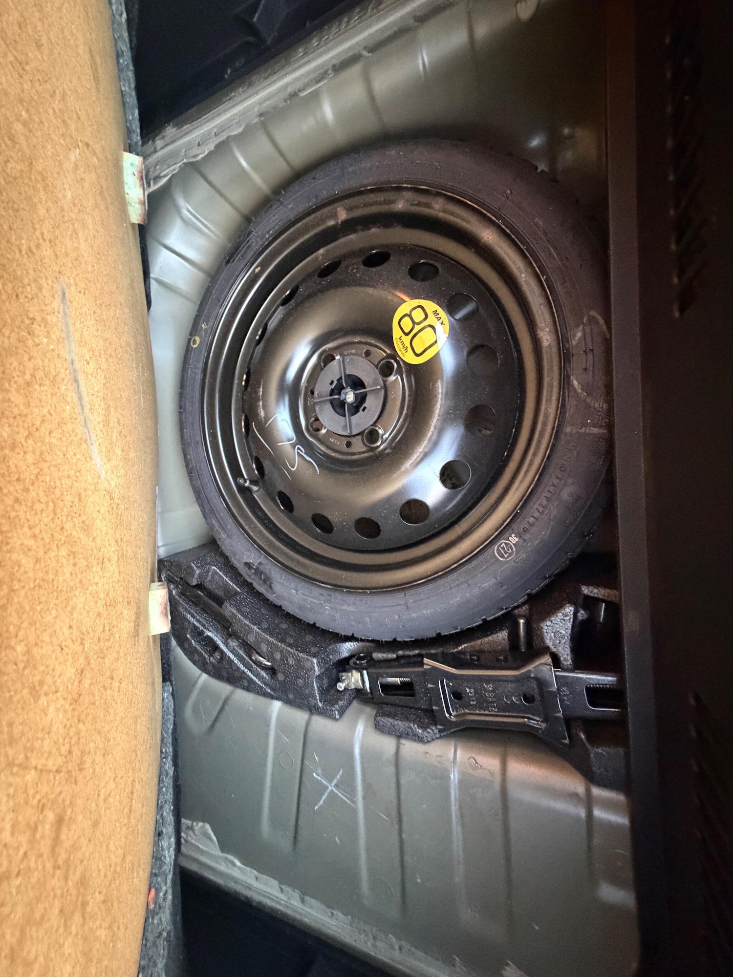 Used Nissan Note 2012 for sale - 76997659: Photo 26