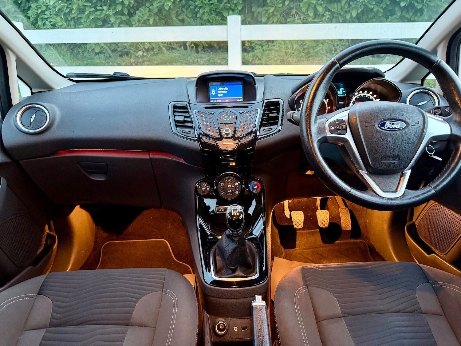 Used Ford Fiesta 2016 for sale - 76561279: Photo 2