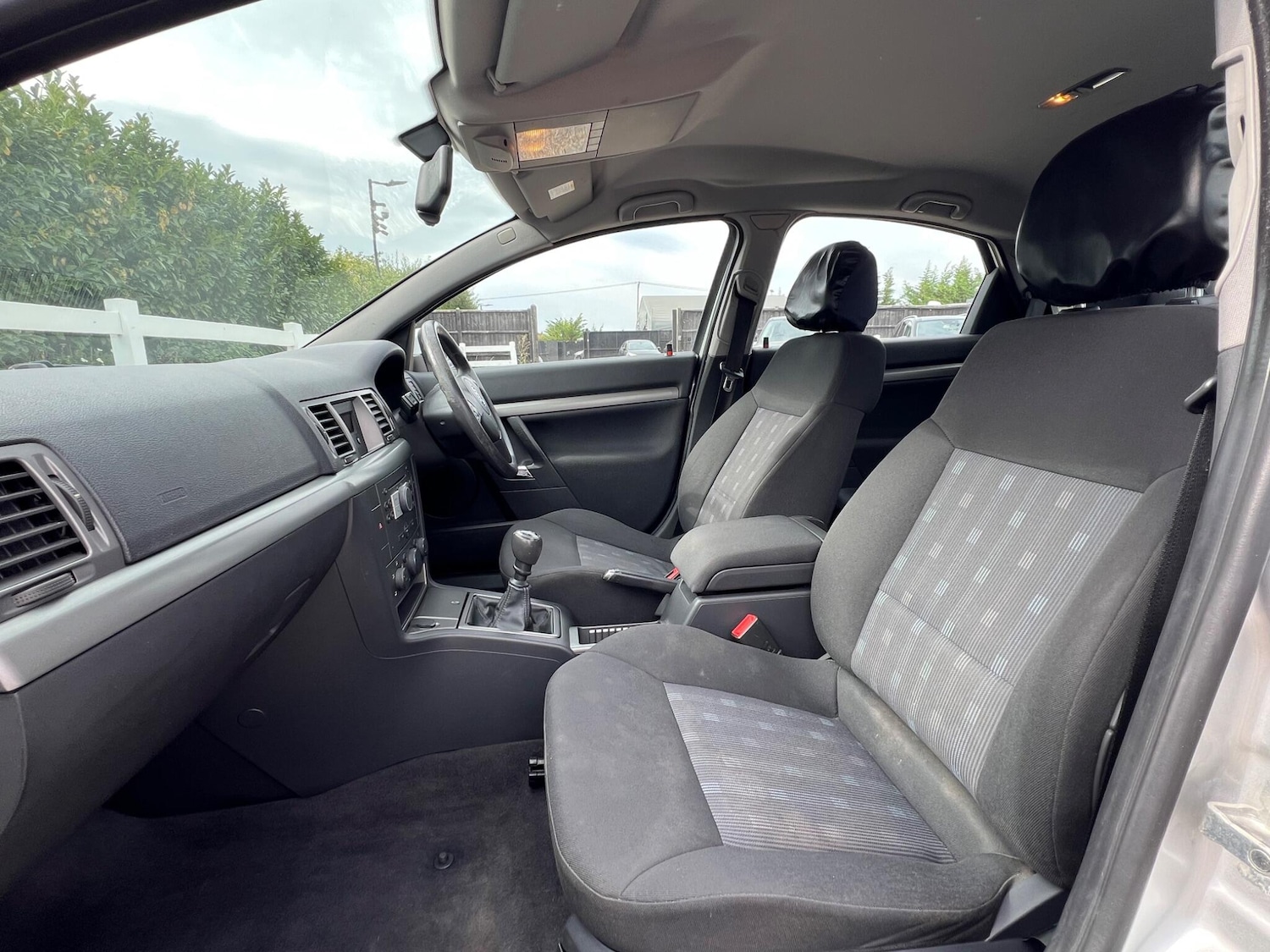 Used Vauxhall Vectra 2008 for sale - 76151570: Photo 24
