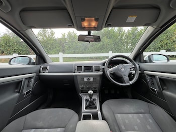 Used Vauxhall Vectra 2008 for sale - 76151570: Photo 2