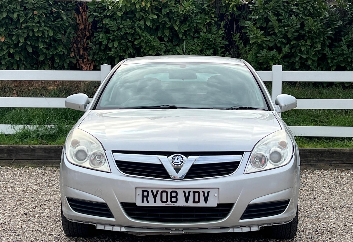 Used Vauxhall Vectra 2008 for sale - 76151570: Photo 4
