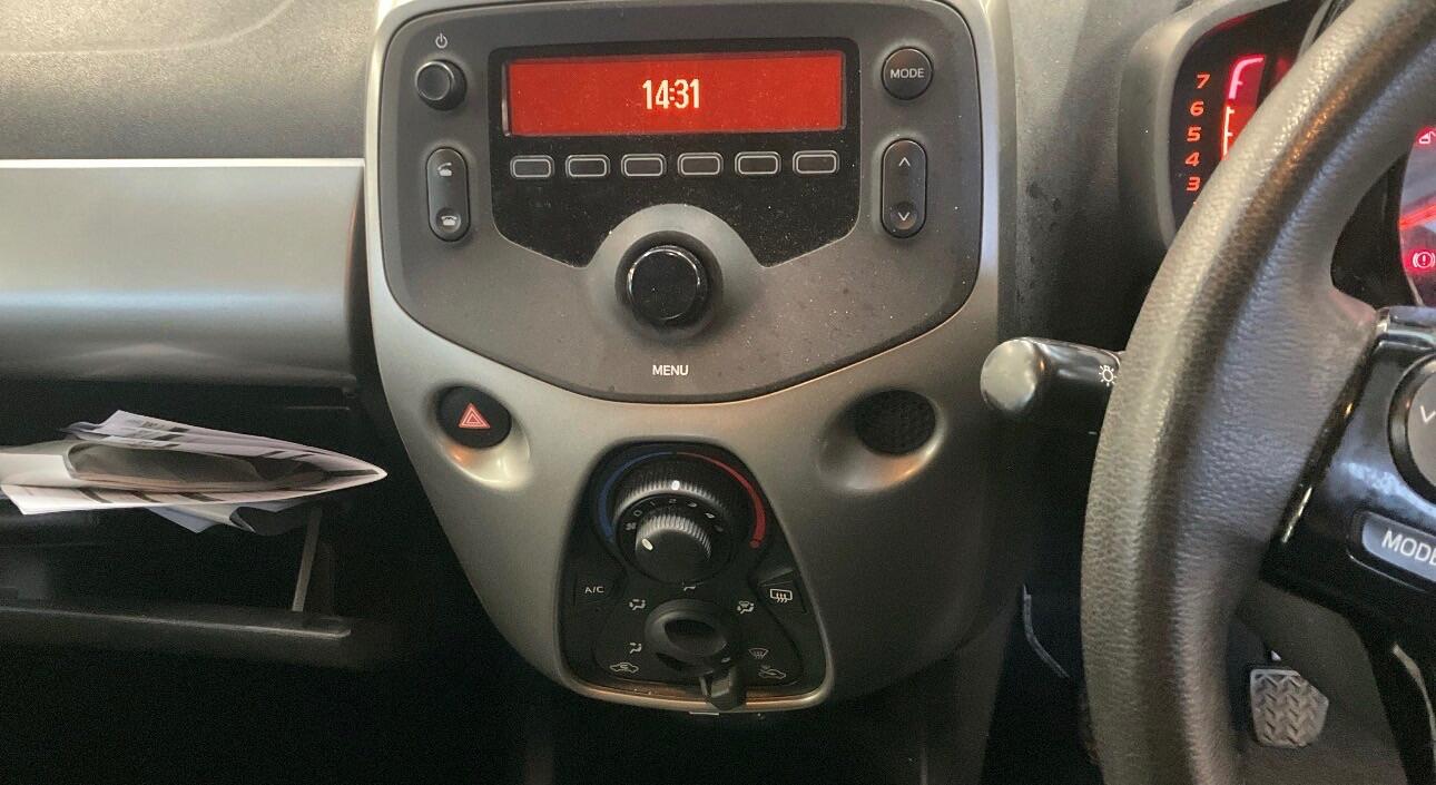 Used Toyota AYGO 2015 for sale - 77082035: Photo 6