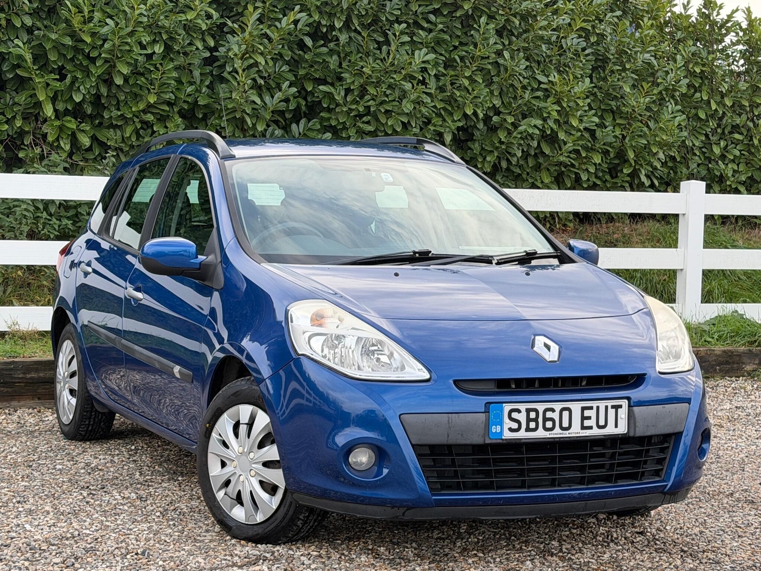 Used Renault Clio 2010 for sale - 76424495: Photo 1