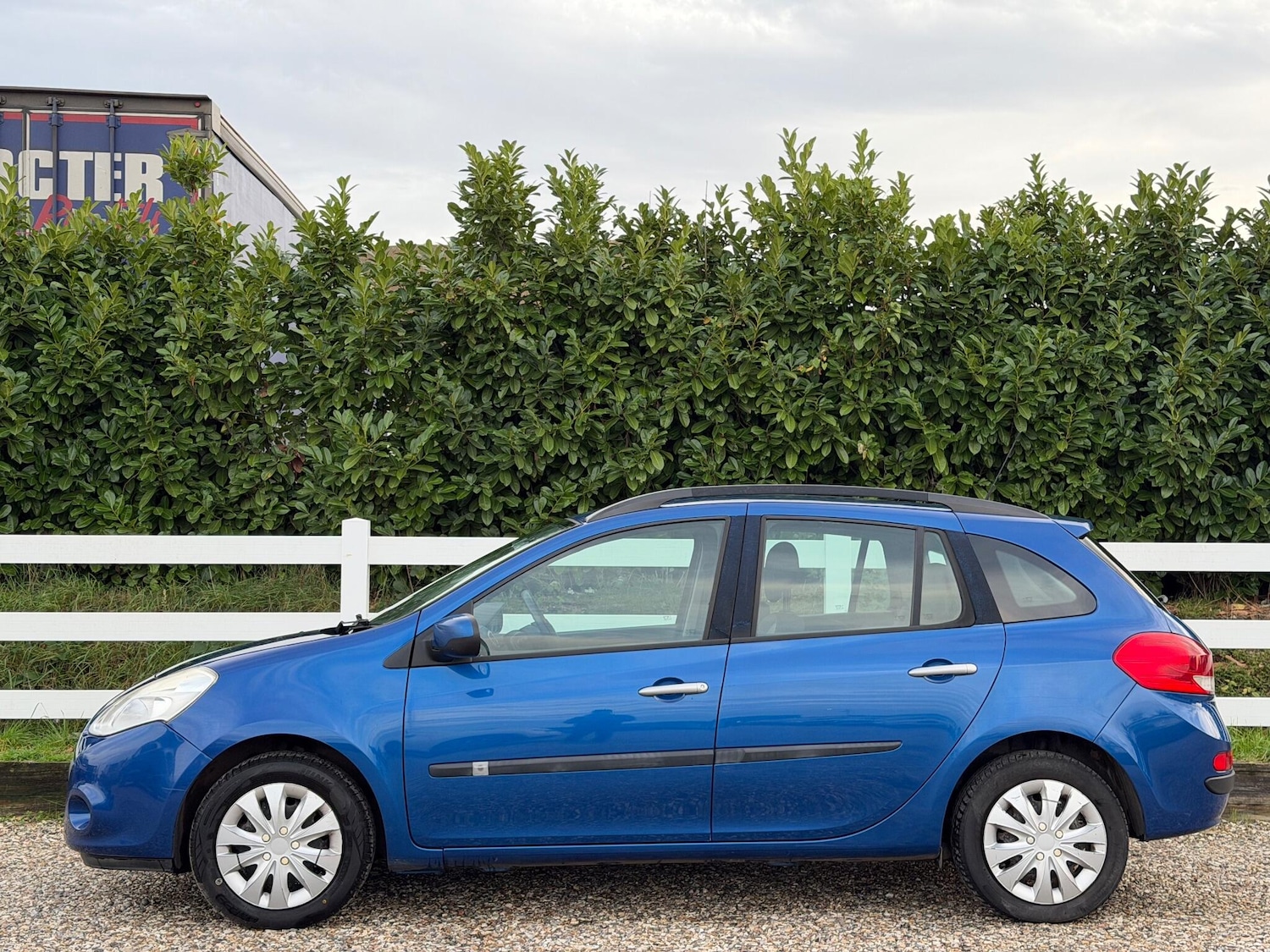 Used Renault Clio 2010 for sale - 76424495: Photo 10