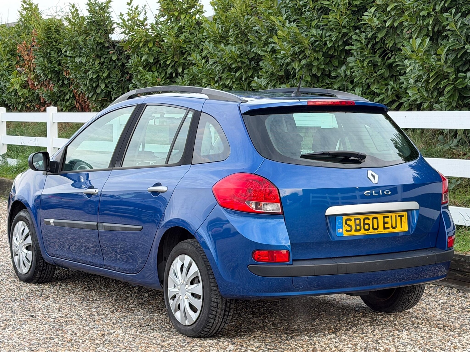 Used Renault Clio 2010 for sale - 76424495: Photo 11