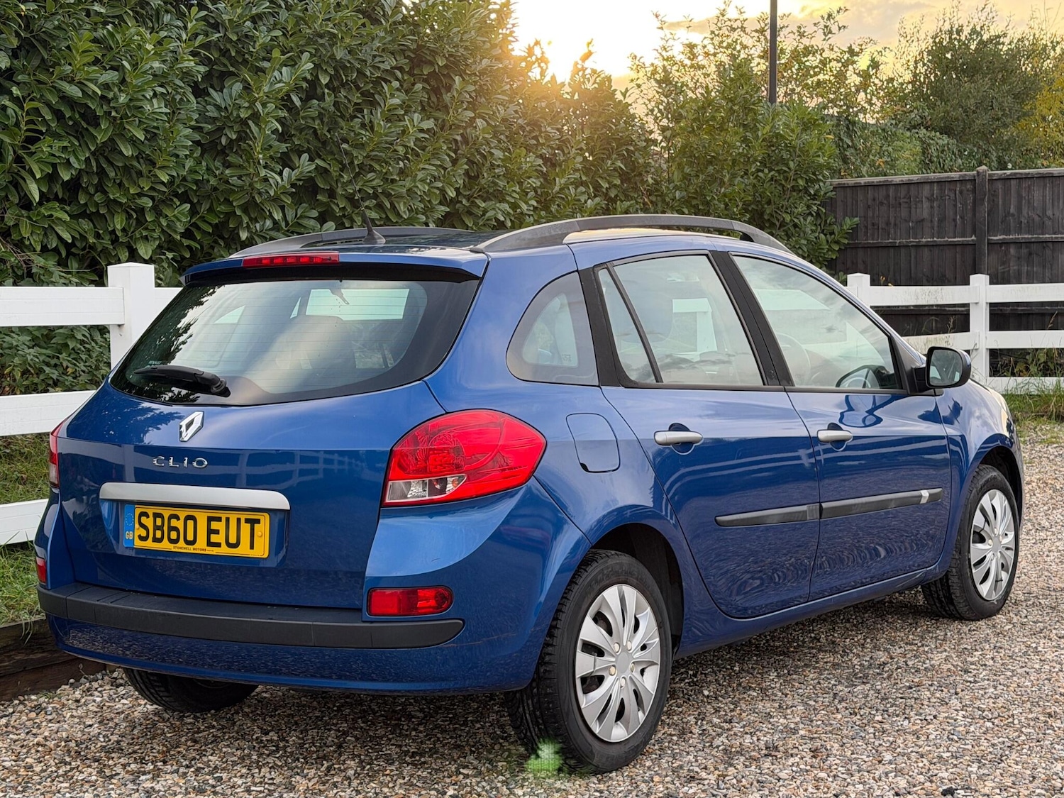 Used Renault Clio 2010 for sale - 76424495: Photo 16