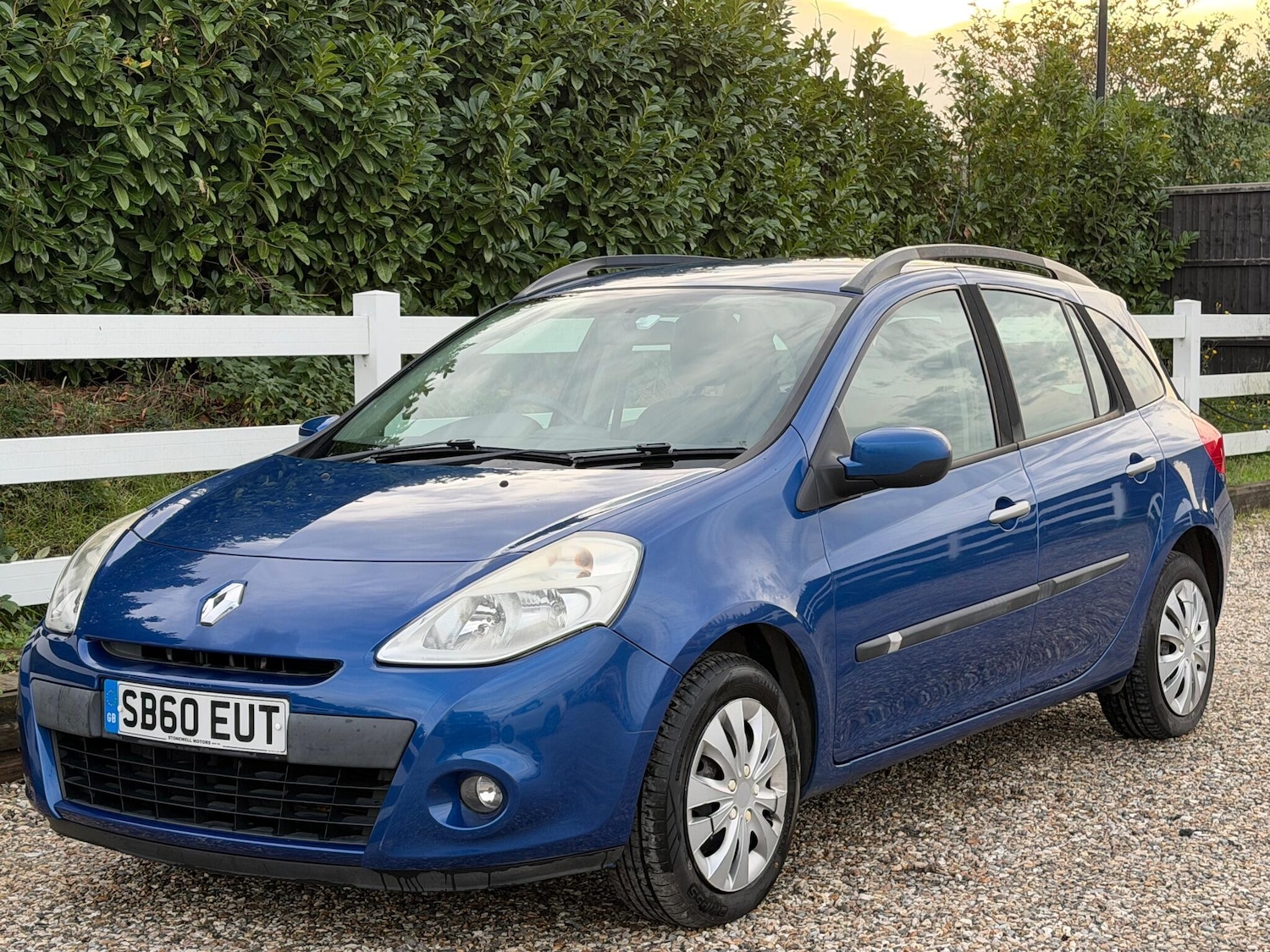 Used Renault Clio 2010 for sale - 76424495: Photo 9