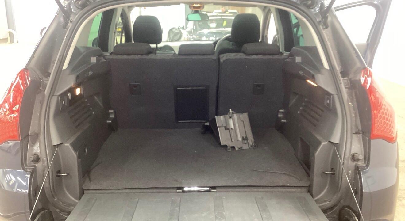 Used Peugeot 3008 2011 for sale - 78062959: Photo 10