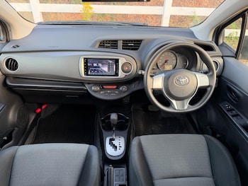 Used Toyota Yaris 2013 for sale - 79236964: Photo